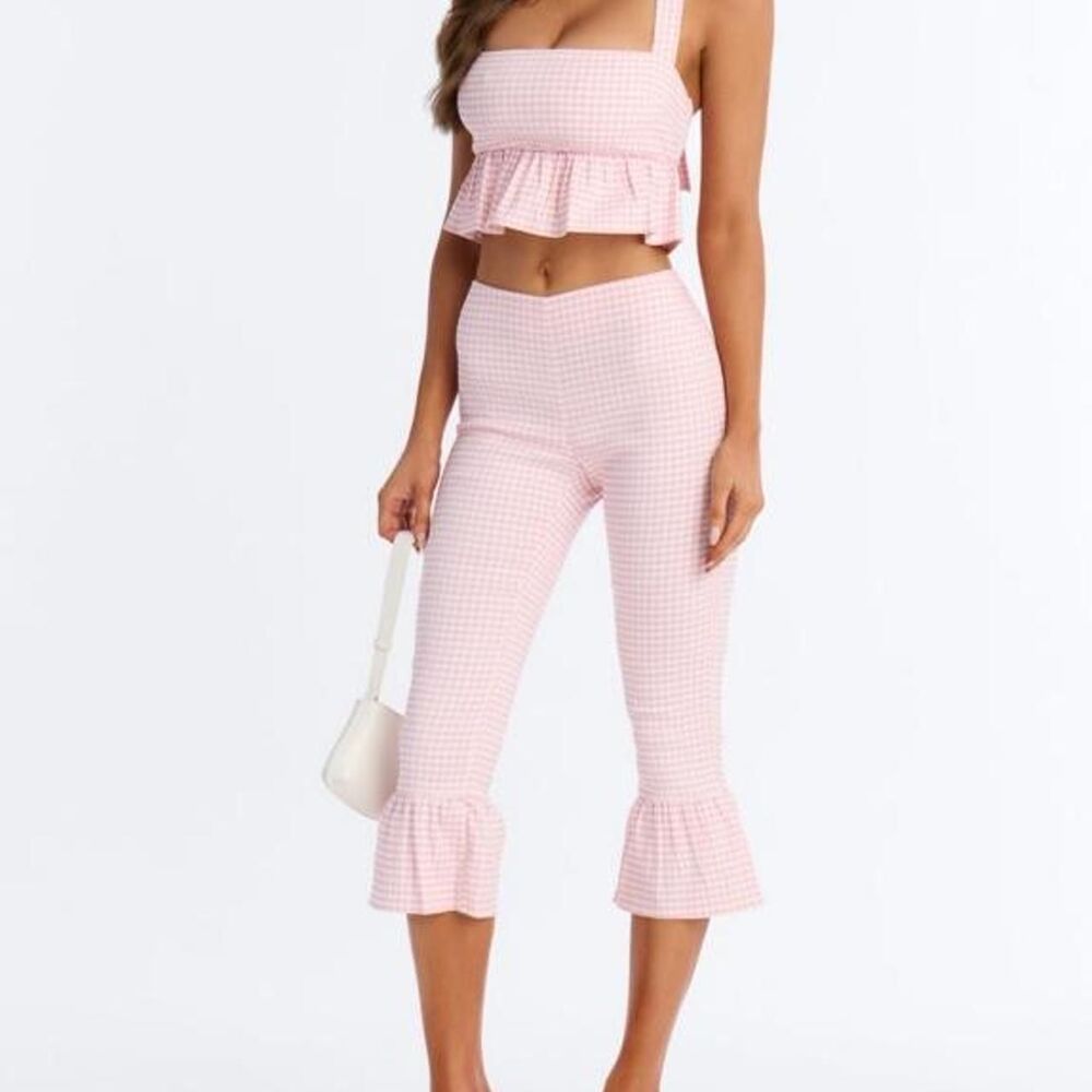 NWT pink gingham 2 piece set with a classic white and pink checkered pattern.